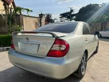 A picture of 2004 Toyota Camry