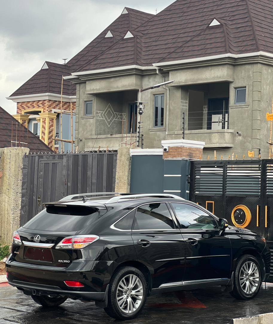 A picture of Super clean tokunbo 2013 Lexus RX350 Full option