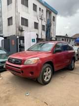 A picture of 08 Toyota RAV4 V6