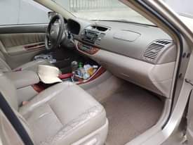 A picture of Toyota camry 2004 XLE model