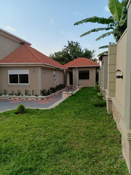 A picture of BRAND NEW FLAT HOUSE FOR SALE LOCATION BWEBAJJA ENTEBBE ROAD