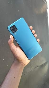 A picture of Samsung a12
