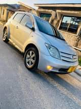 A picture of TOYOTA IST