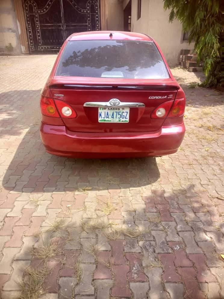 A picture of 05 Toyota Corolla