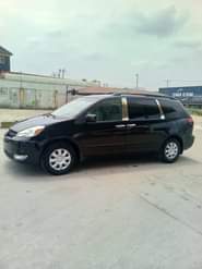 A picture of A very sharp 05 06 sienna for sale Everything is