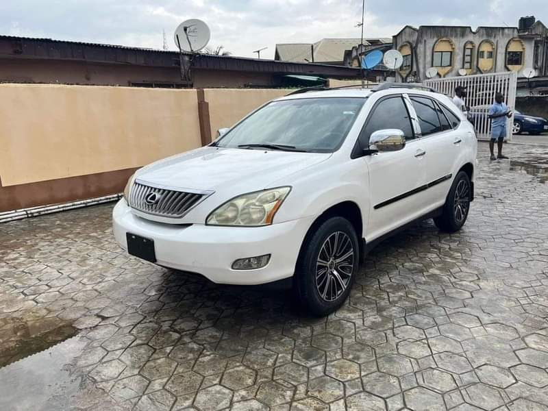 A picture of Auctions vehicles Tokunbo used Lexus Rx 350 Ac Engine Gear
