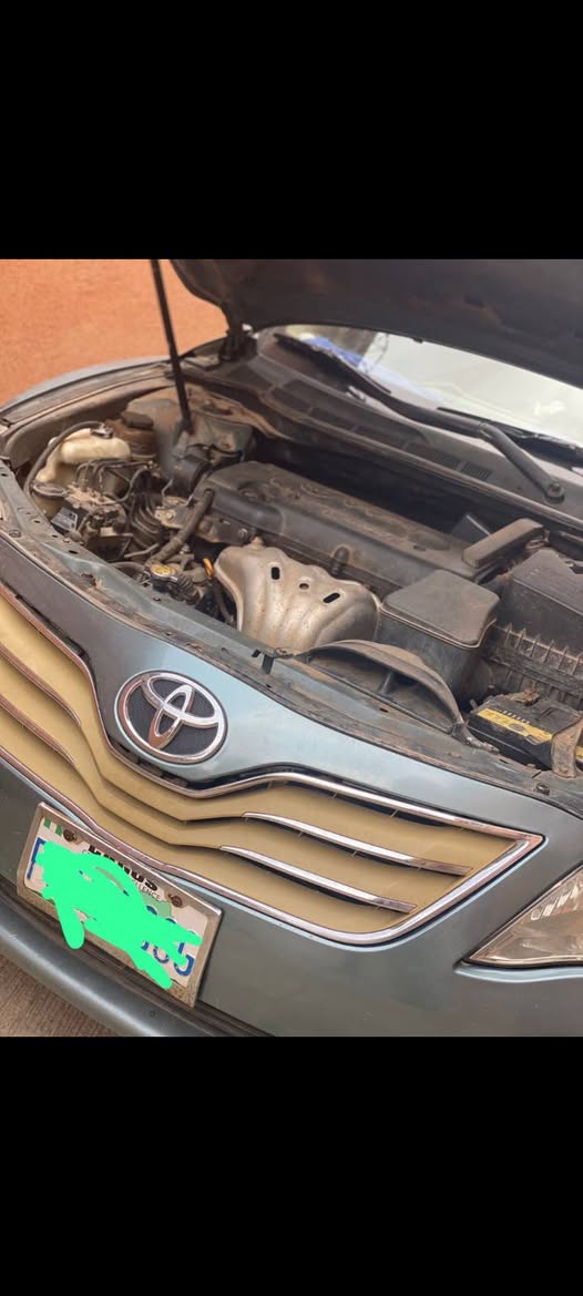 A picture of NEATLY USED 2008 TOYOTA CAMRY XLE.