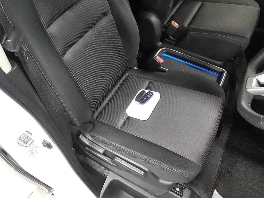 A picture of 2019 Nissan serena