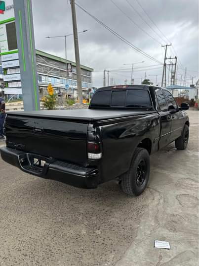 A picture of 2002 Toyota Tundra V6