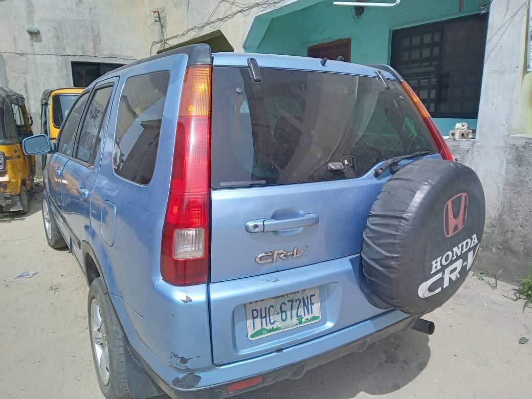 A picture of Honda CR V