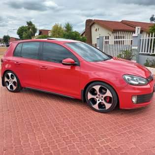 Andile K.