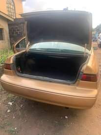 A picture of 2000 Toyota Camry