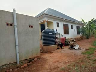 A picture of House for sale 3 Bedrooms 2 Indoor toilets Sitting Dining