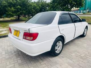 A picture of TOYOTA CARINA