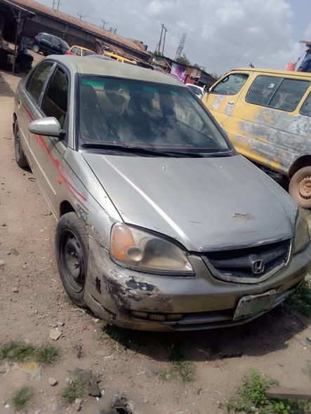 A picture of 2000 Honda civic