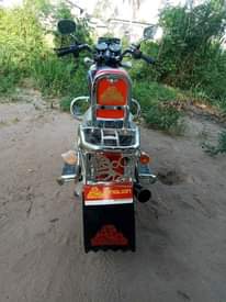 A picture of Mnyama king mpya ziro km cc 150 8 ina full