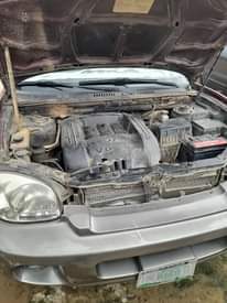 A picture of Clean 2004 Hyundai Santa Fe Registered Leather