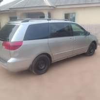 A picture of CLEAN NIGER USED TOYOTA SIENNA 2006 MODEL WITH Good Engine