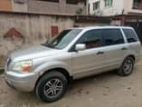 A picture of Honda pilot 05