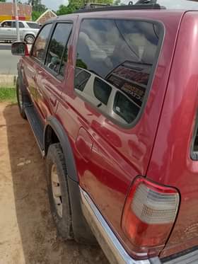 A picture of Toyota 4Runner First body and first user Engine and Gear