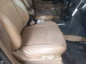 A picture of 2005 NISSAN XTRAIL