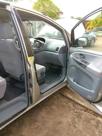 A picture of Toyota previa