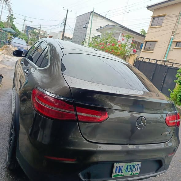A picture of 2017 Mercedes Benz glc300