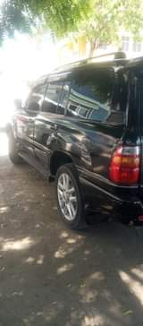 A picture of LANDCRUSER VX