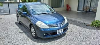 used nissan tiida