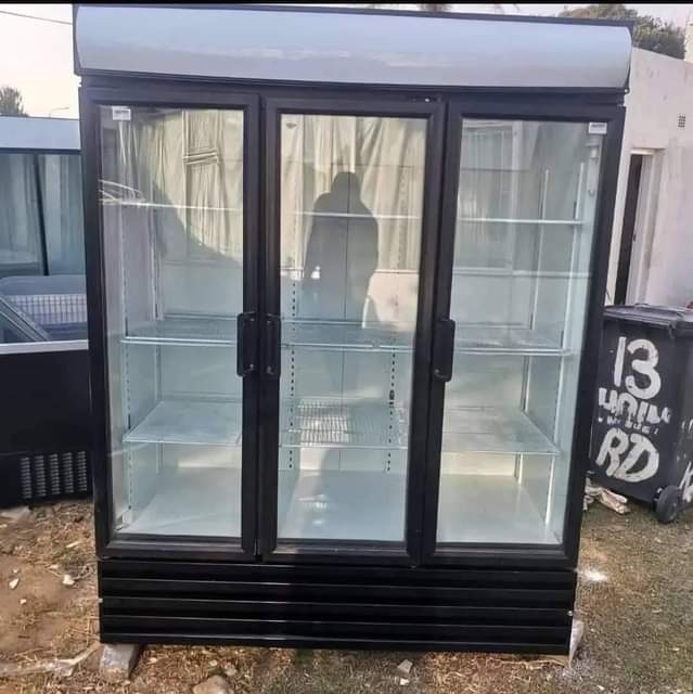 classifieds/fridges