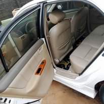A picture of 2004 used Corolla