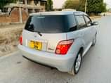 A picture of TOYOTA IST