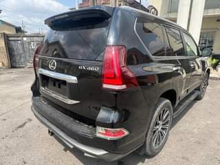 A picture of Lexus GX460 2020