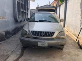 A picture of Lexus RX300