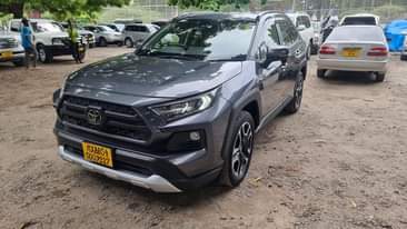 A picture of Toyota rav 4