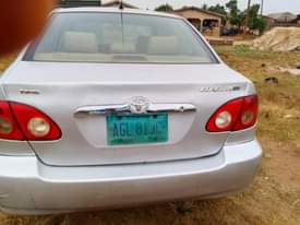 A picture of Toyota Corolla 2006 Manual