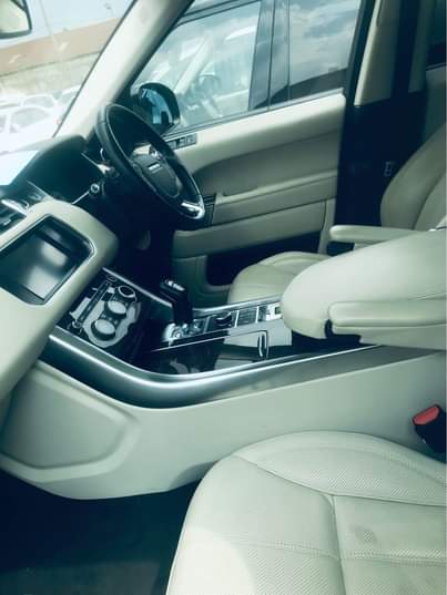 A picture of Range Rover Sport 2016