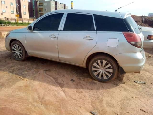 A picture of 2005 Toyota metrix 2005 1000