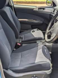 A picture of Subaru exiga 18 5m