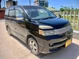 A picture of TOYOTA NOAH