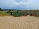 A picture of Busubuzi deal on quick sale has 4 bedrooms 3 bathrooms