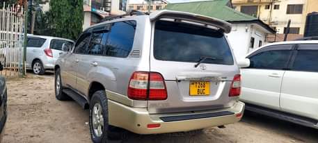 A picture of LANDCRUISER