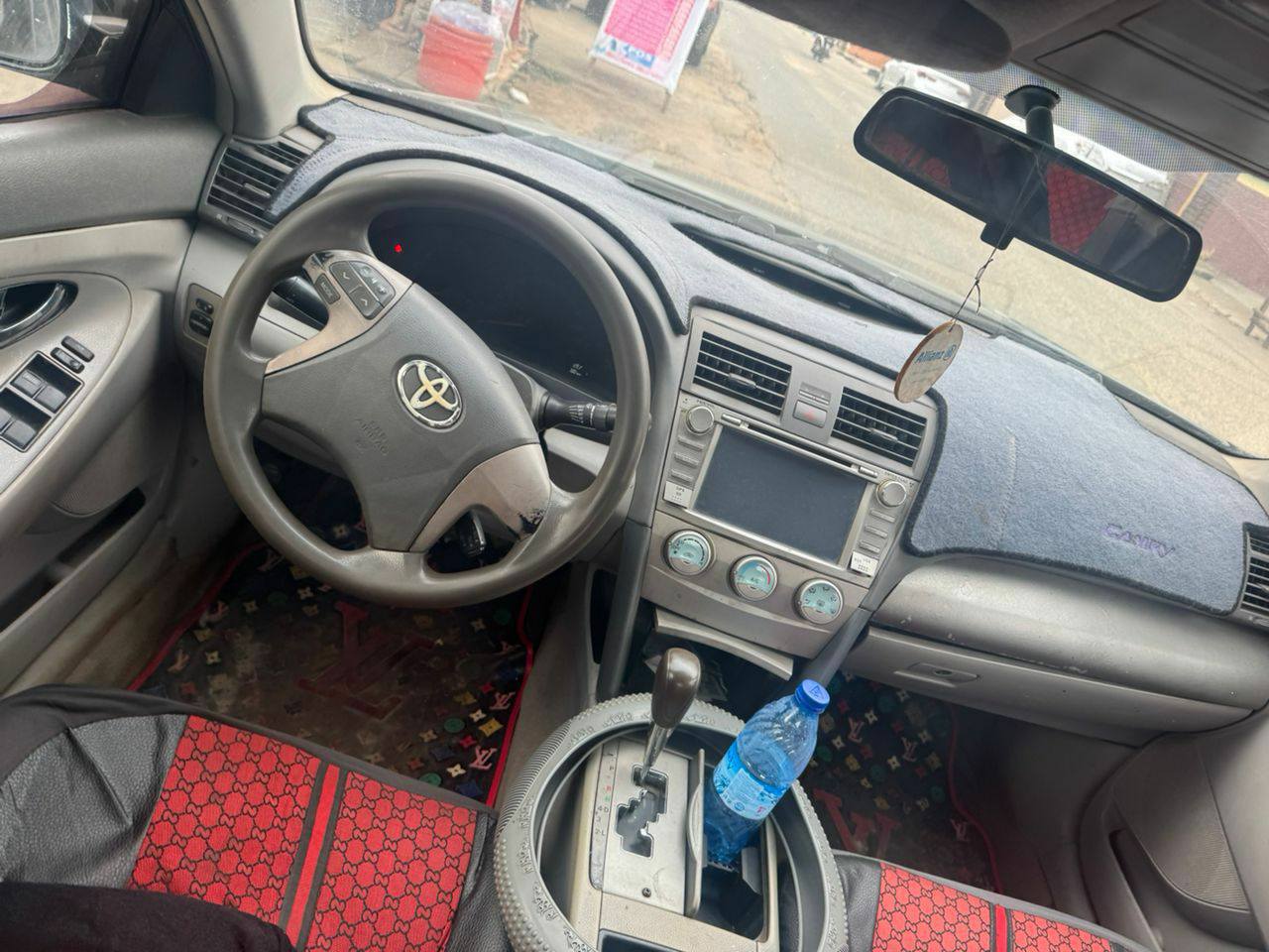 A picture of DEALERS DEAL AWOOF WEY GO BURST BRAIN Toyota Camry 2009