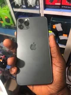 NO FACE ID Iphone 11 Pro Max 64g - Phones - Nigeria