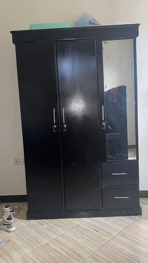 A picture of VITU vya ndani vinauzwa vyoote hadi Gari na pkpk jamaa