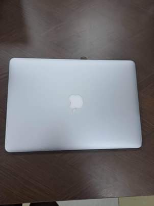 A picture of MacBook Air 2015