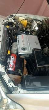 A picture of 04 Toyota Highlander Tokunbo Location ogudu Lagos 3rows seat 5