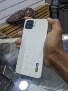 A picture of OPPO A73