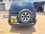 A picture of Land cruiser Prado 120