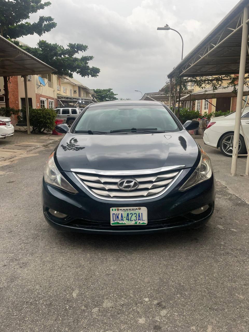 A picture of DISTRESS SALE EXTREMELY CLEAN USED 2012 HYUNDAI SONATA WITH ORIGINAL